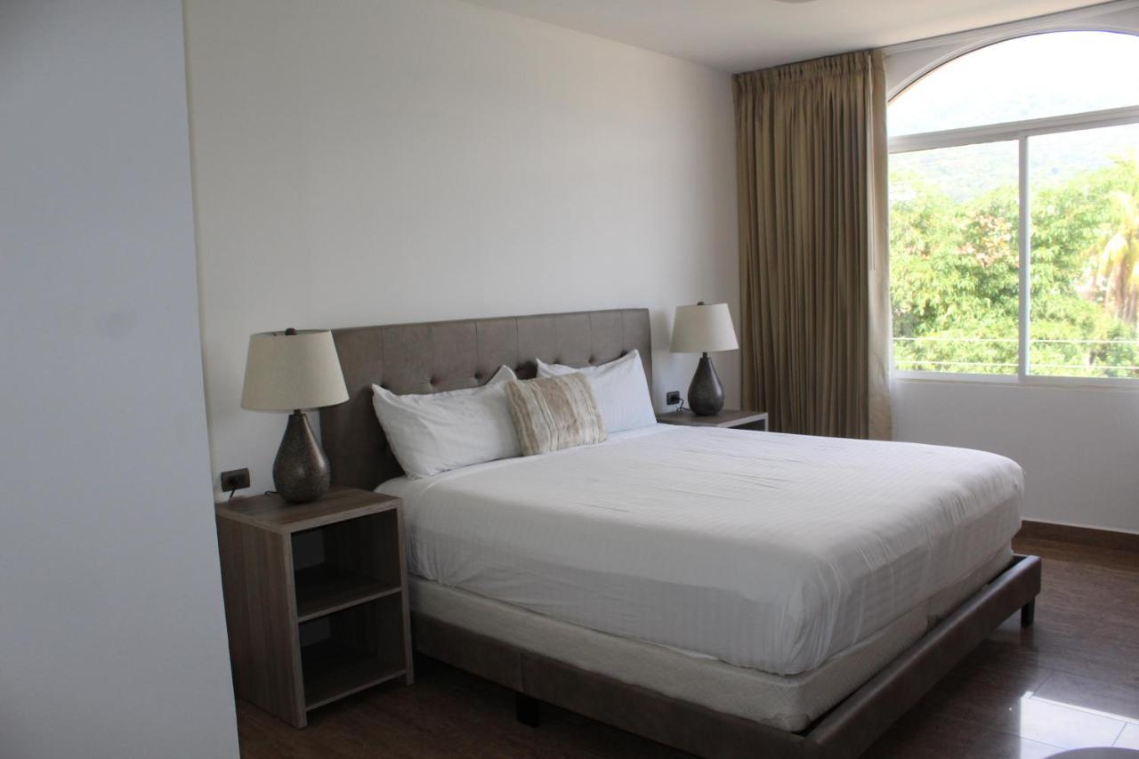 סן פדרו סולה Hotel Diana Princess מראה חיצוני תמונה